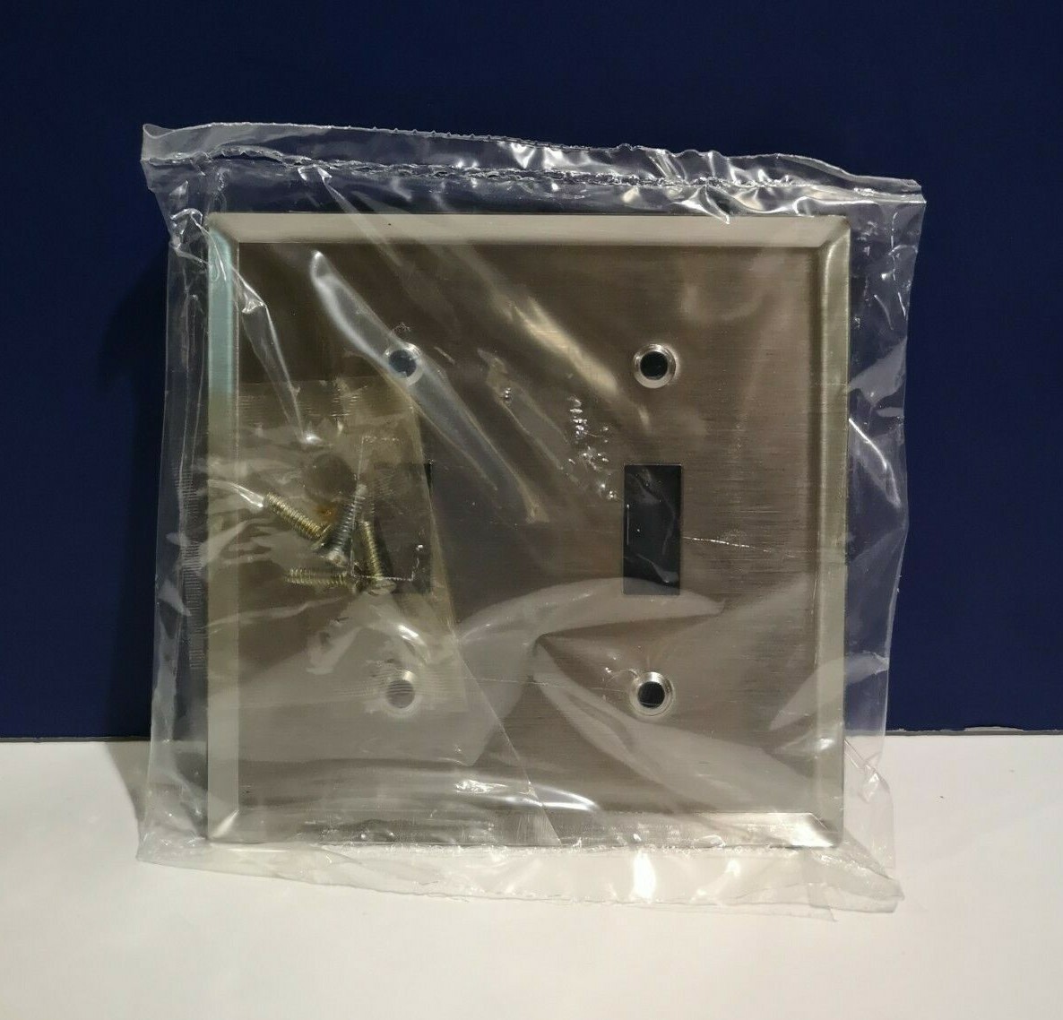 STAINLESS STEEL 2-Gang Metal TOGGLE Switch WALL PLATE NEW LEVITON 84009