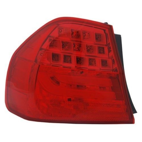 TYC Taillight Taillamp Rear Tail Light Lamp Right Passenger Side SAE//DOT