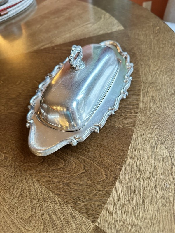 FB Rogers Silver Co. 1959X Silver Plated Covered Butter Dish