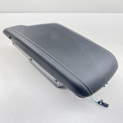 22-24 CADILLAC CT4 V BLACKWING CENTER CONSOLE ARMREST ARM REST STORAGE TRAY OEM - Picture 3 of 13