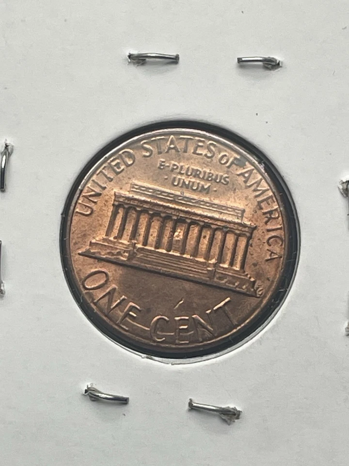 1985 Philadelphia Mint Variety Lincoln Memorial One Cent - Image 2 of 2