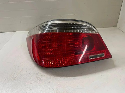 BMW 5 E60 Rücklicht hinten links 6910767 63216910767 63217165737 35052107