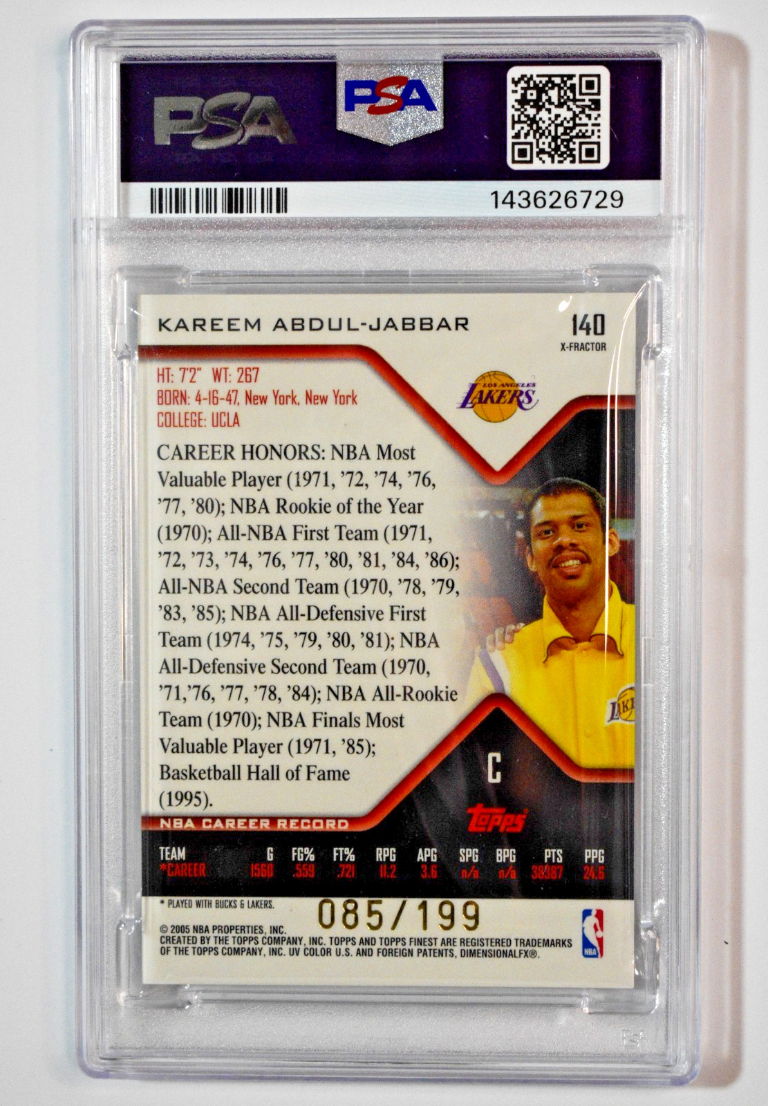 2004 Topps Finest #140 Kareem Abdul-Jabbar X-Fractor /199 PSA 9 Mint view 2