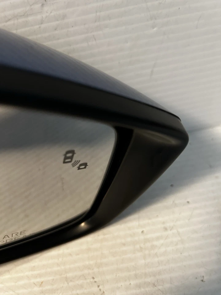 Espejo retrovisor de señal azul de 8 cables punto ciego para pasajeros Nissan Versa 2020-2024 OEM 1499 Foto 4 de 4