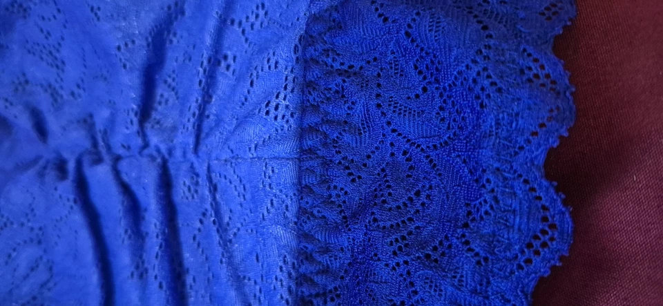 NWOT Torrid Curve Size 3 3x Royal Blue Bralette Lace Un Padded Comfort Straps - Image 2 of 4