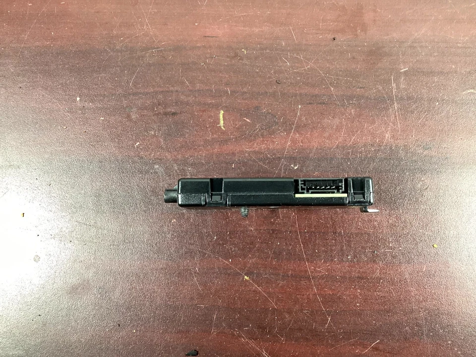 BMW 320i 328i 2013-2015 módulo Antena 10859410 OEM. Foto 2 de 4