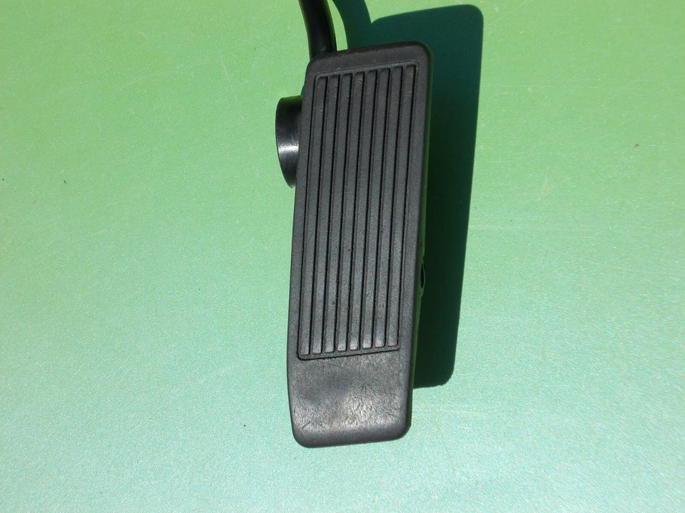 PEDAL ACELERADOR NISSAN 240SX 89-94 MT 18005-53F00 OEM JDM 180SX SILVIA S13 Foto 3 de 4