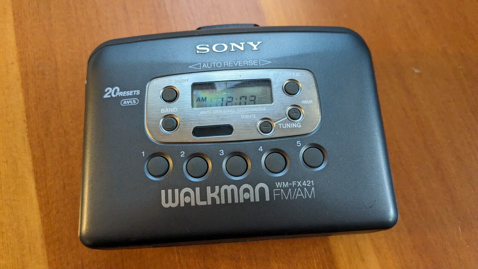 File:Sony-wm-fx421-walkman.jpg - Wikipedia