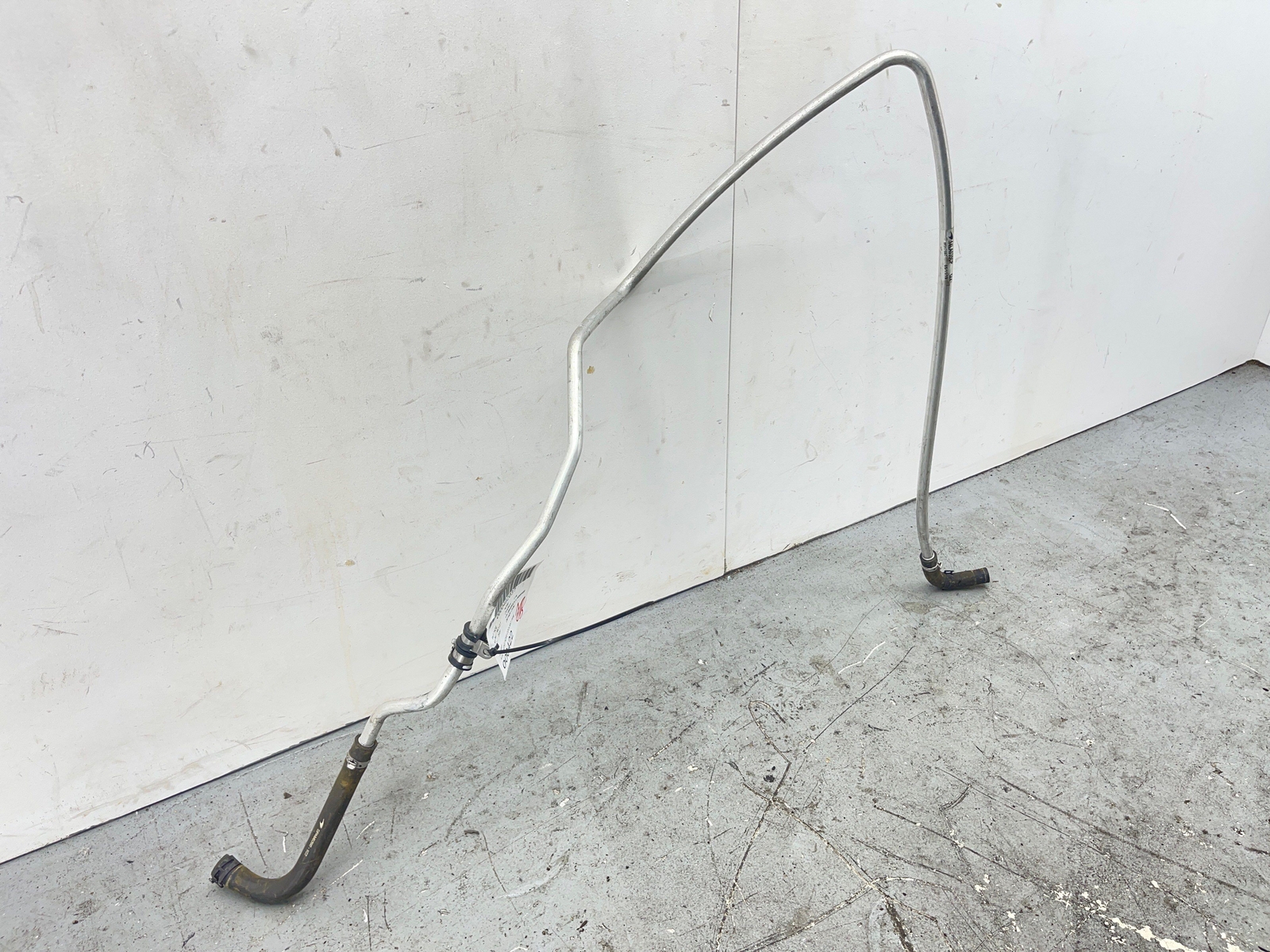 2020-2023 MCLAREN GT 4.0L ENGINE HOSE COOLANT PIPE LINE 14LA035CP OEM 2021 2022