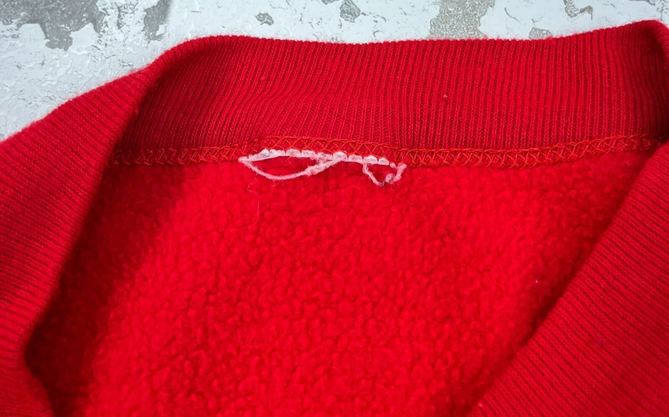 Vintage Christmas Sweater Women Large Red Crewneck Sweatshirt USA 90s Dog AOP * - Image 4 of 4