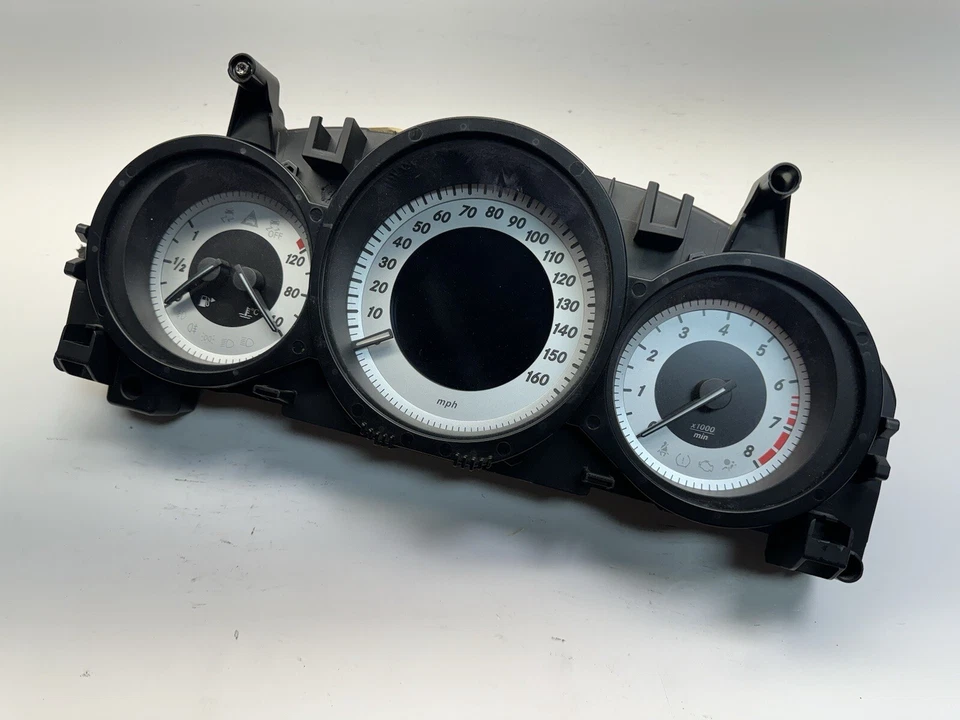 Cuadro de instrumentos velocímetro Mercedes-Benz C250 2013-2013 indicadores #197 Foto 2 de 4