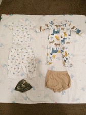 Lot Of 5 Baby 0-3 Months Newborn Sleeper Pajamas Shirt Pants Shorts Hat 0155