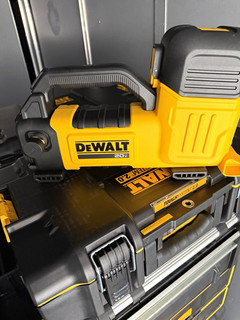 DEWALT 20V MAX Cordless Liquid Transfer Pump (Tool Only)