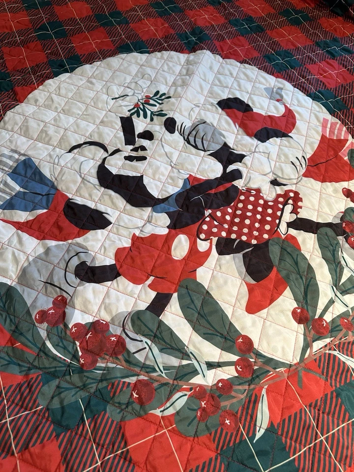 Mickey and Minnie Holiday Christmas Red & Green Plaid Twin Quilt & Shams! - Image 4 of 4