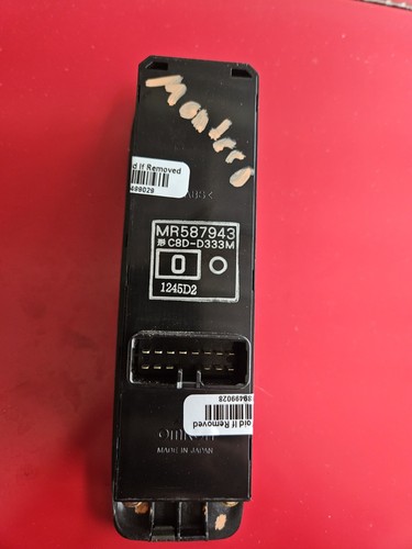 ☄️ 01 02 03 04 05 Mitsubishi Montero Master Power Window Switch MR587943 - Picture 4 of 7