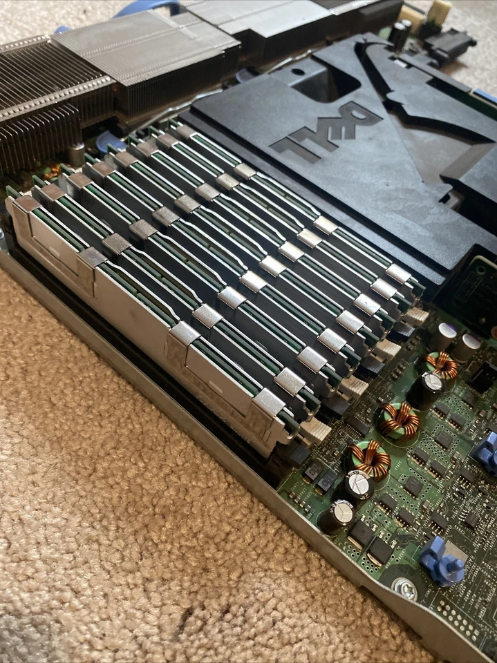 DELL 0UR033 Server Motherboard With RAM And CPU’s - Image 2 of 4