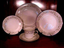 Noritake WYNWOOD Fine China  Place Setting-5 pieces