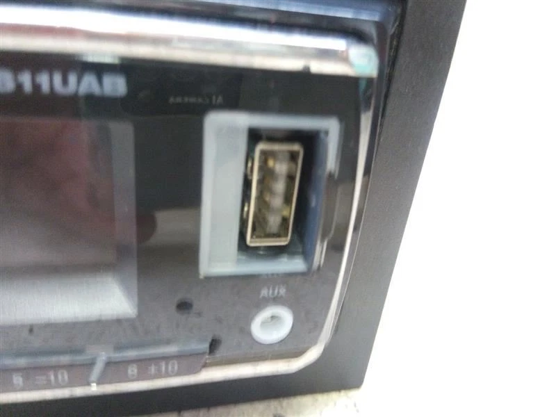 BOSS 611UAB AM FM Stereo Radio USB AUX b2-40/197729 - Image 4 of 4