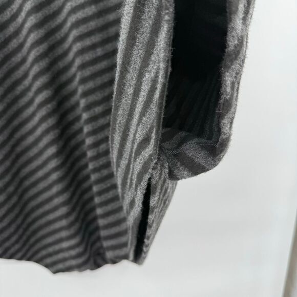 Women's soft surroundings black grey stripe cape … - image 5
