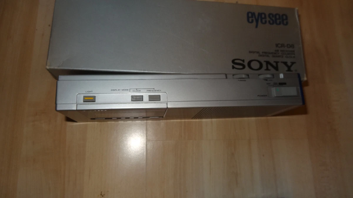 3 x  SONY ICR D8 Himalaya Weltempfänger und Telefunken Famulus 105 Vintage antik