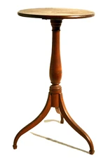 CANDLESTAND, Table, Hepplewhite, Cherry, New Hampshire, c1800, 15" dia,