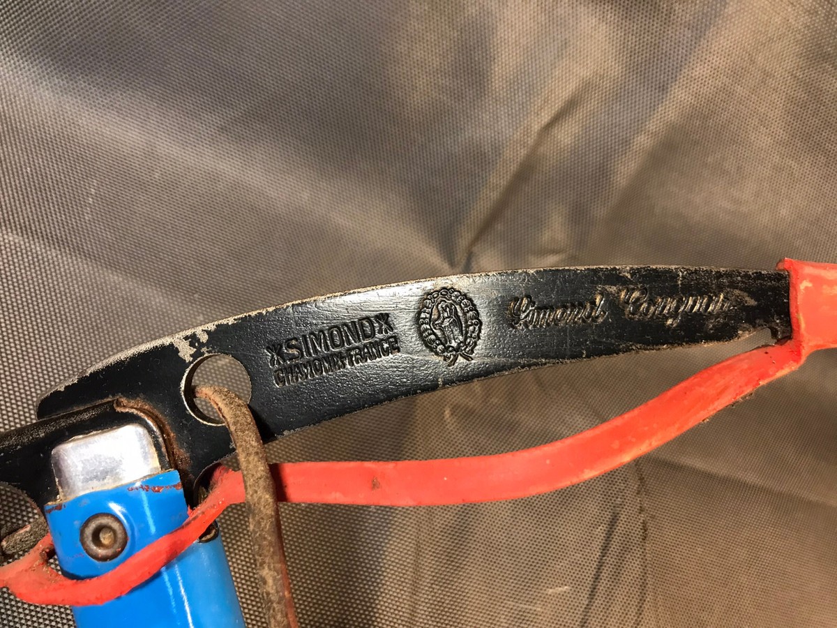 Vieux Piolet D'alpinisme Simond Couguar, Chamonix, France - Vintage Montagne