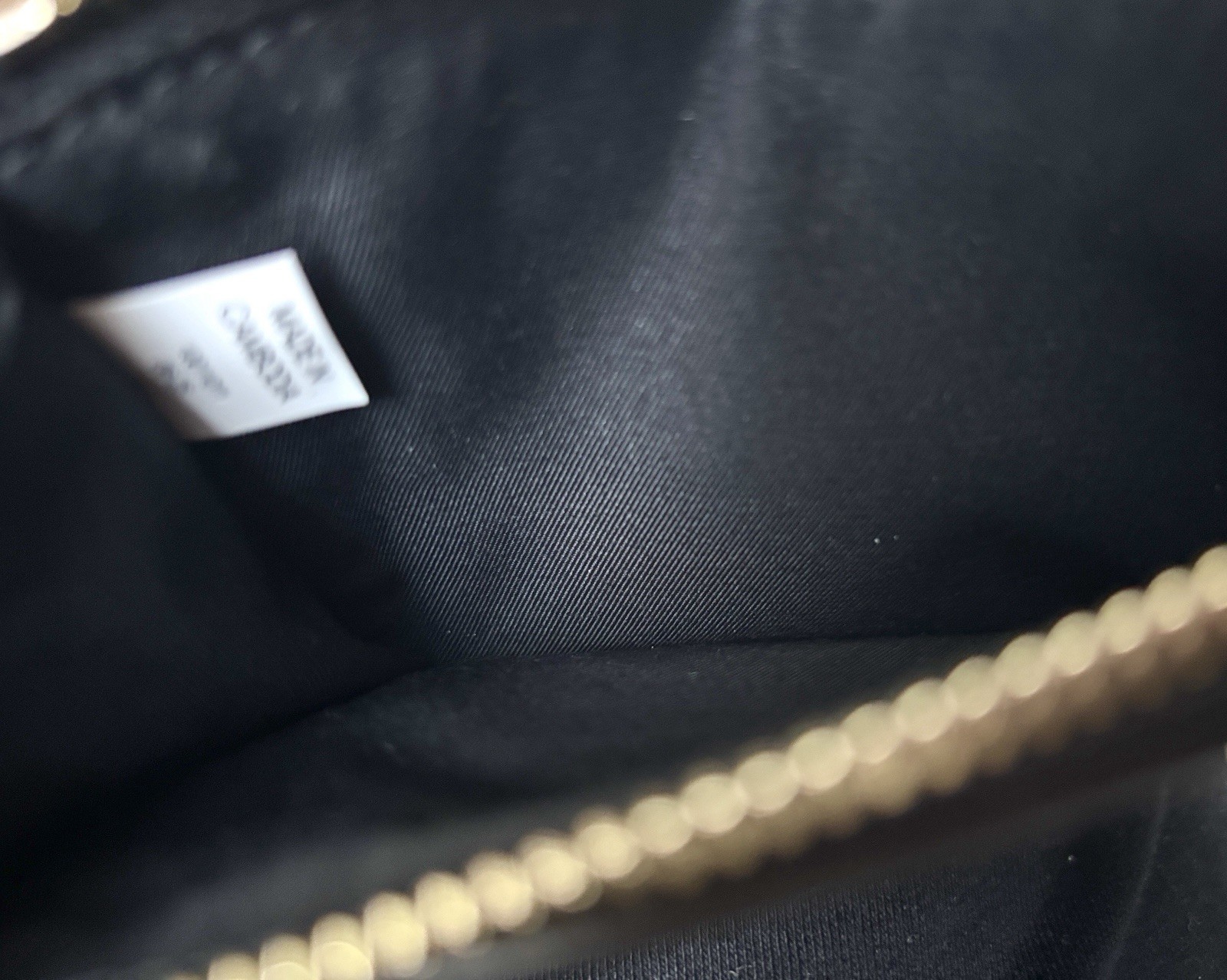 New Tory Burch Pebbled Leather Zip Card Case Wallet Black Gold Hardware thumbnail 7