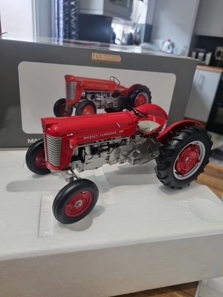 Universal Hobbies Massey Ferguson 35 (1959) - UH4989