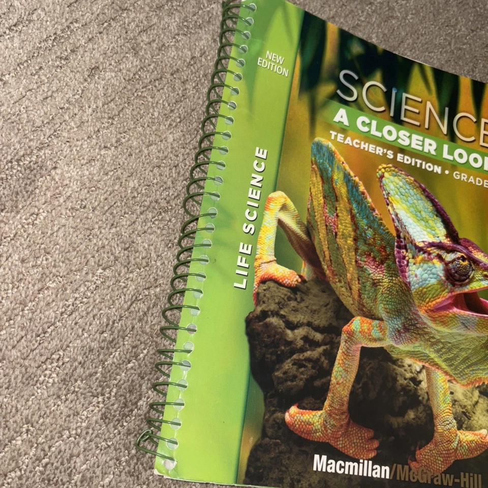 Science A Closer Look Life Science Grade 4 Teacher Edition 2011 - Image 2 of 4