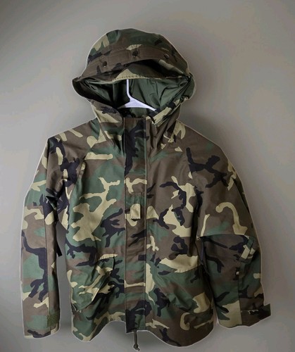 US Military Cold Weather Parka woodland Camouflage Camo Medium Valley Apparel 