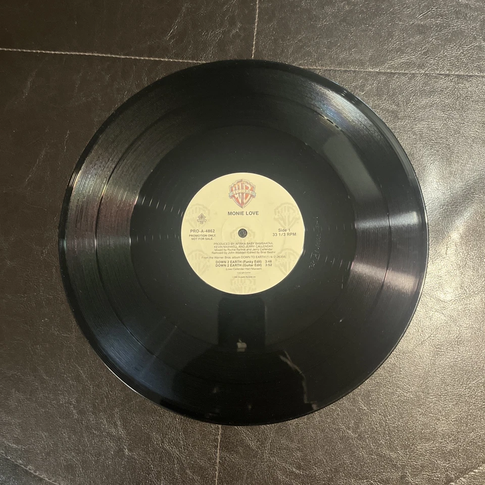 Monie Love Down 2 Earth 12’ Single Promotional Copy Foto 2 de 4