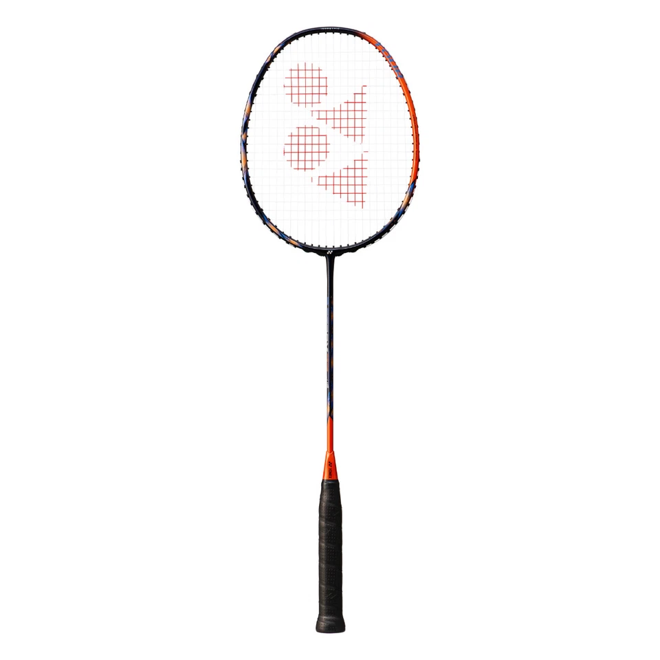 Yonex Astrox 77 Tour Badmintonschläger besaitet mit Hülle