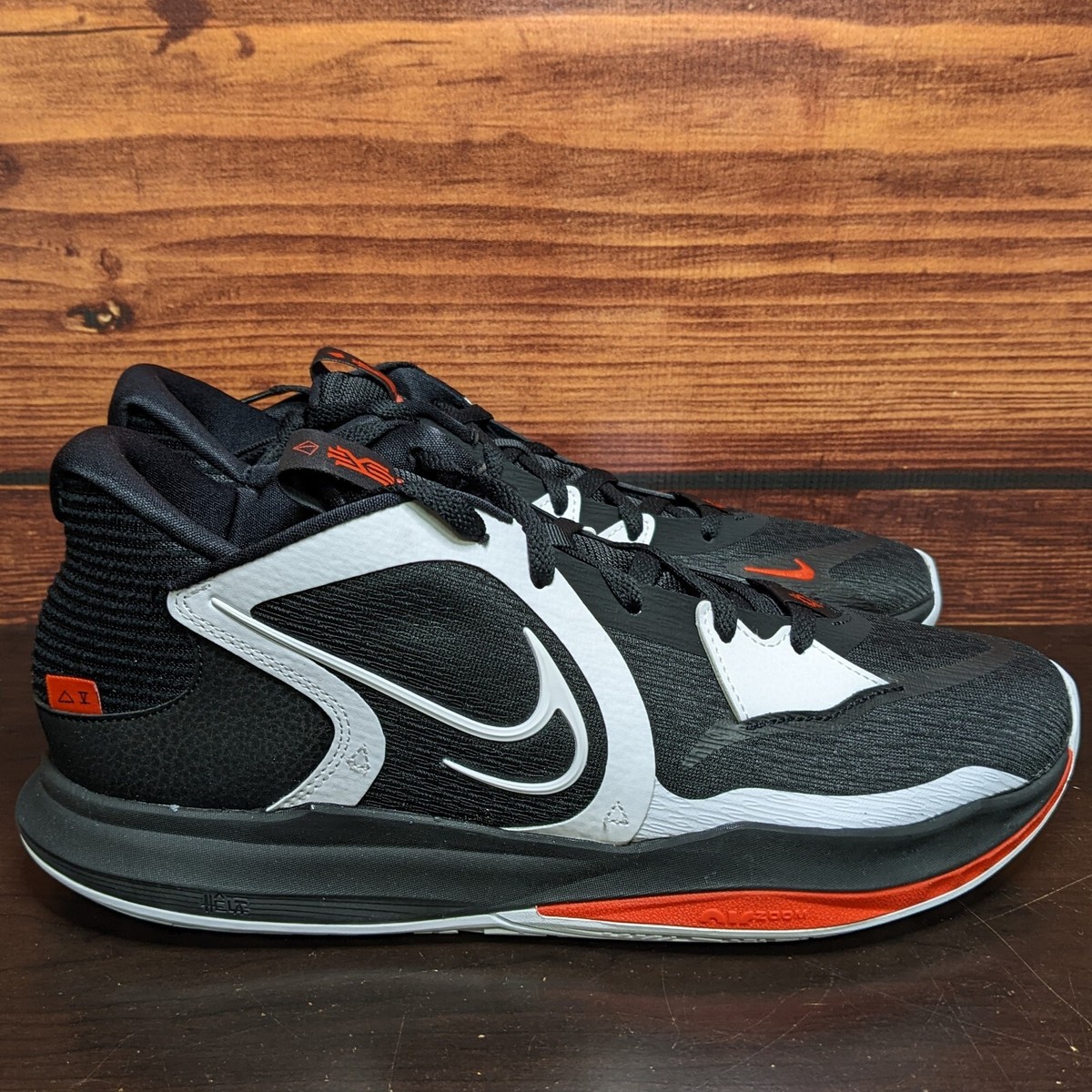 Nike Kyrie Low 5 Dominoes Men's 11.5 Black White Chile Red shoes