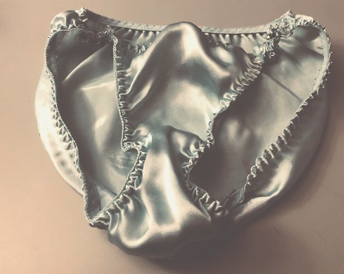 Vintage Satin String Bikini Höschen Babyblau Größe 5
