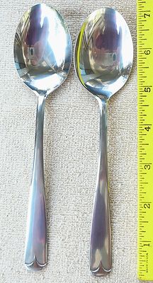 Northland (Oneida) Village Common pattern set of 2 place spoons (oval soup) 