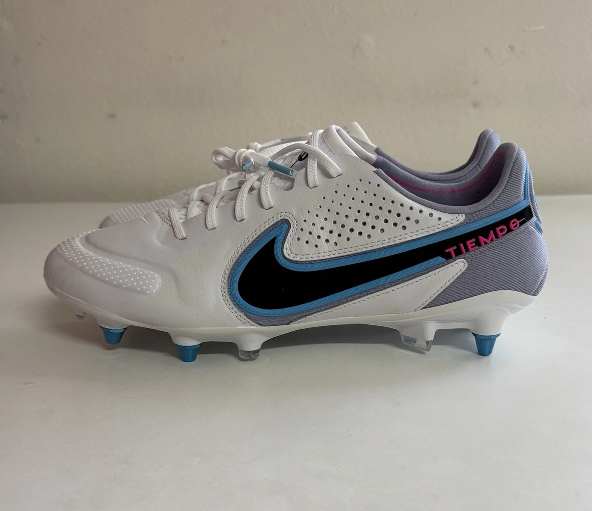 Nike Tiempo Legend 7 Pro White for Sale | Authenticity Guaranteed