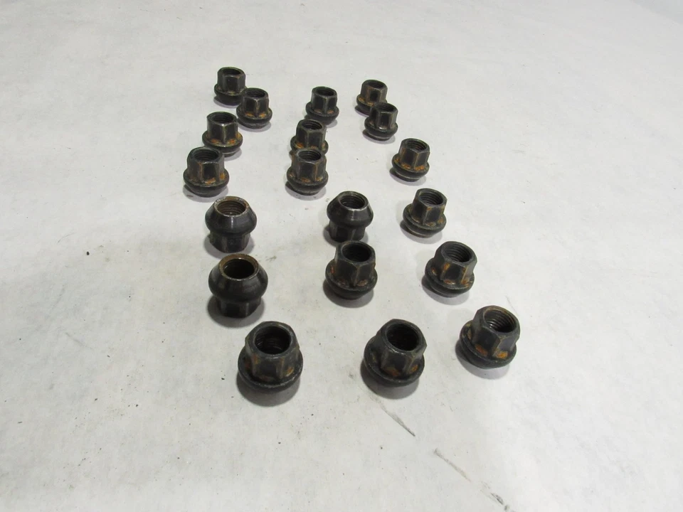 Juego de tuercas de perno para llanta Ferrari 488 Spider 2017 19 piezas 15-19 |:Y Foto 3 de 4