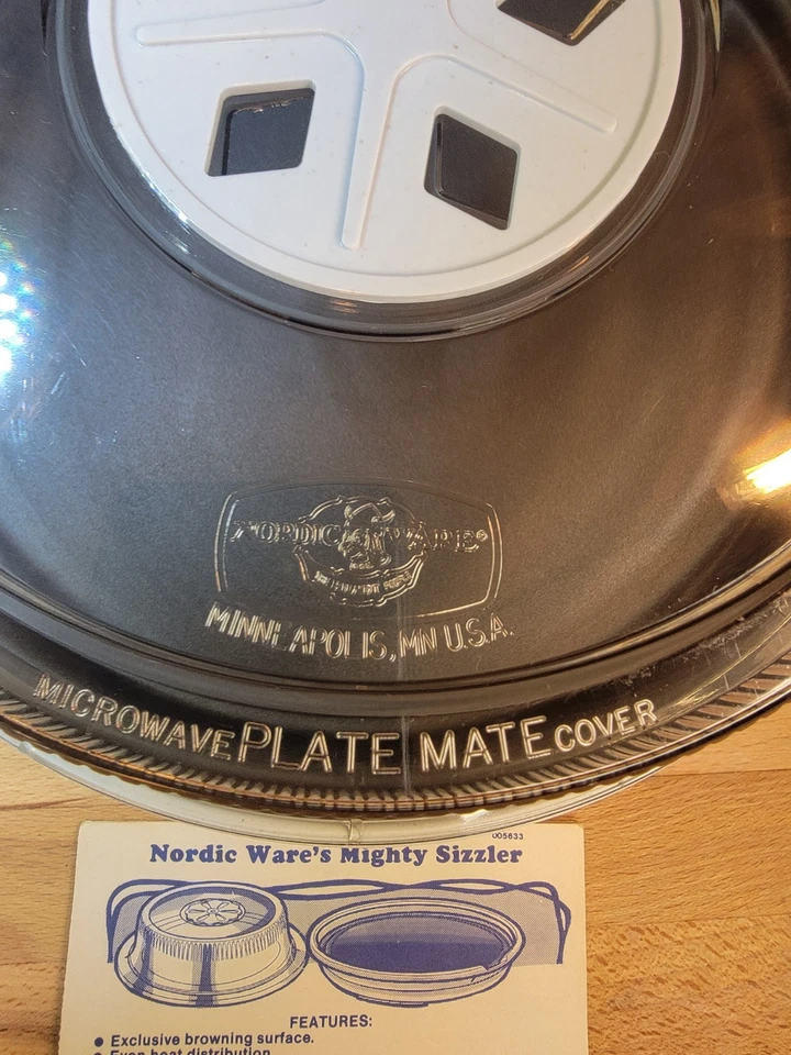 De colección Nordic Ware Mighty Sizzler 13" con guía microondas filetes sin BPA Foto 2 de 4
