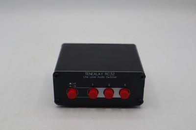 3 in 2 Out RCA Stereo Audio Switch Input Signal Source Switcher Selector Splitte