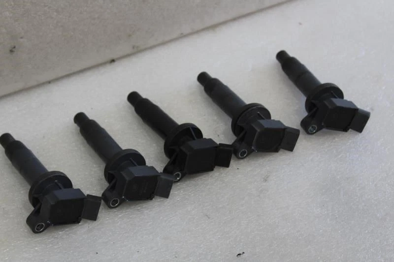 2000 丰田 MR2 SPYDER IGNITOR COILS 5 件 — 第 3/4 张图片