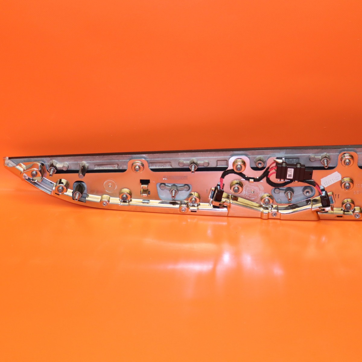 BENTLEY FLYING SPUR DOOR TRIM LEFT REAR 2020 2021 2022 2023 2024 3SE867440E OEM