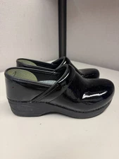 Dansko Women's XP 2.0 Black Patent Slip Resistant Size 37 used