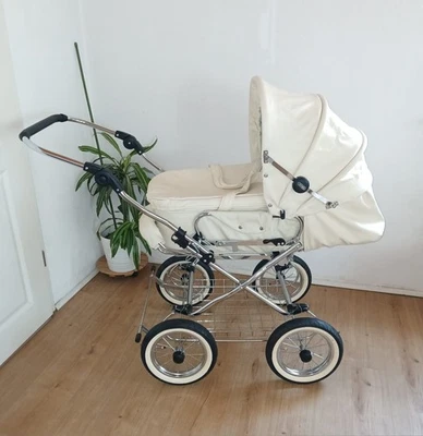 Nostalgie Retro Kinderwagen Eichhorn Echtleder creme neuwertig Austellungsstück - Bild 1 von 4