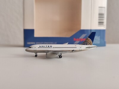 Herpa Wings United Airlines Airbus A319 N855UA 526883 1:500