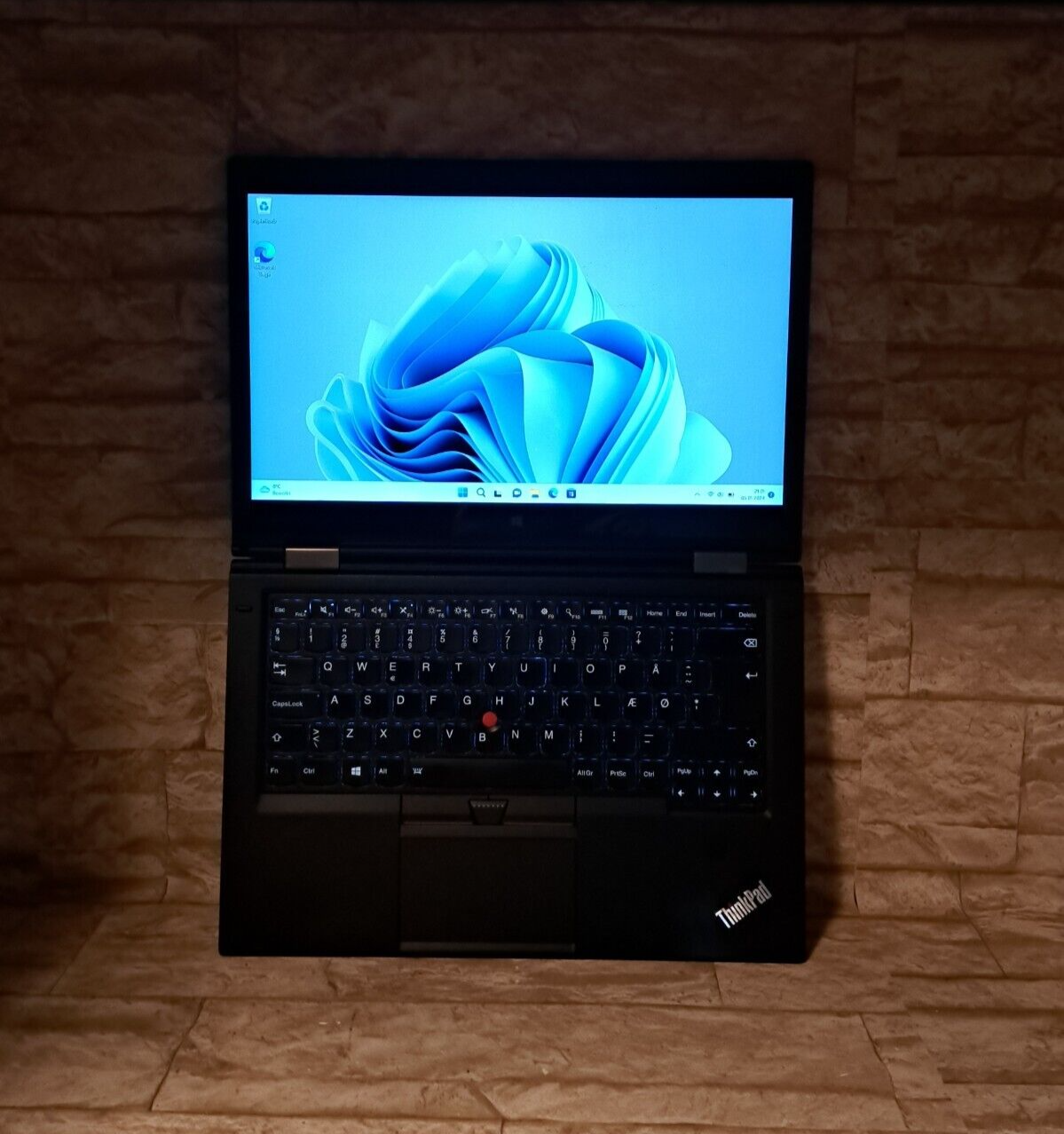 Lenovo ThinkPad X1 Yoga 1st Gen 14Zoll 2K 240GB SSD Intel Core i56200U