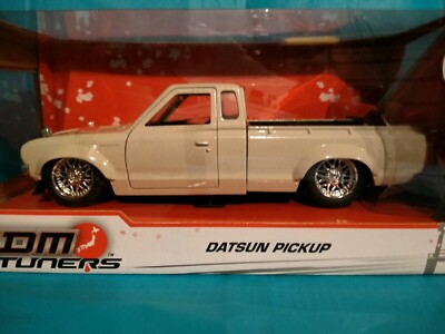 collectable model trucks