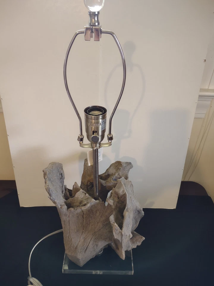 Lámpara de mesa Surya Darby vidrio madera a la deriva Foto 2 de 4