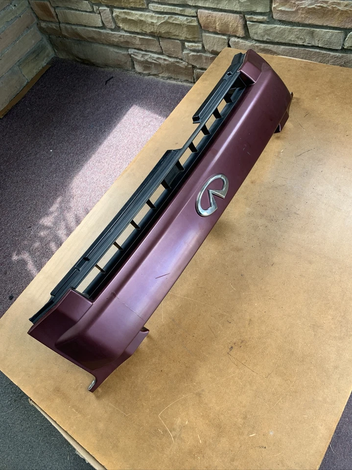 Infiniti QX4 2001-2002 parrilla superior delantera 62310-3W701 Borgoña Perla (rojo) OEM Foto 3 de 4