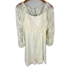 Alice + Olivia White Lace Floral Dress NWT Size Medium Party Cottagecore Chic