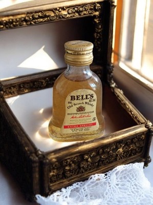 Bell's Old Scotch Extra Special Whisky Mignonnette Vintage 60er Selten